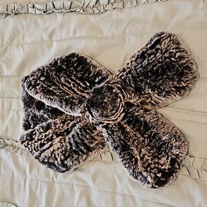 Source Unknown Black and White Faux Fur Scarf